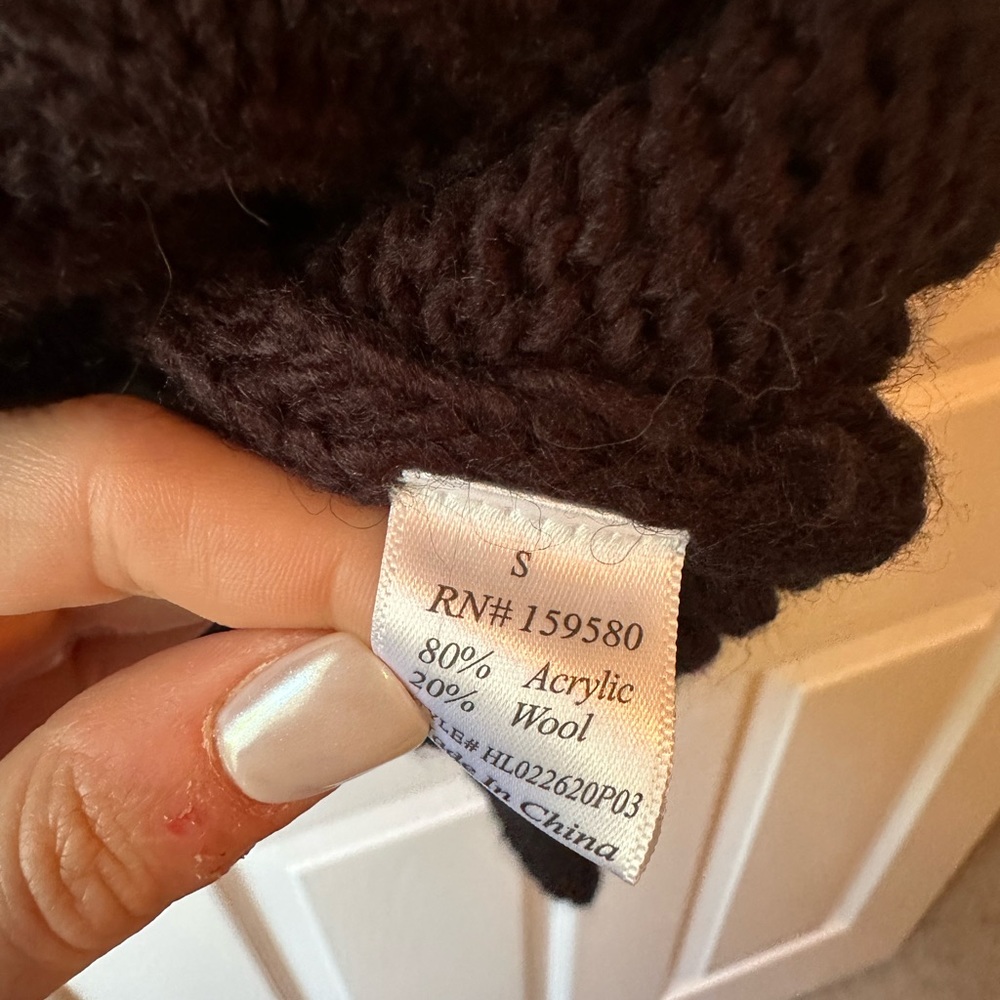 Sweater - Picture 3 of 3